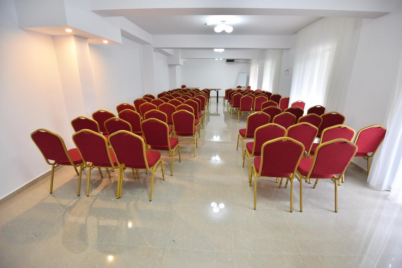 Hotel Q 3*